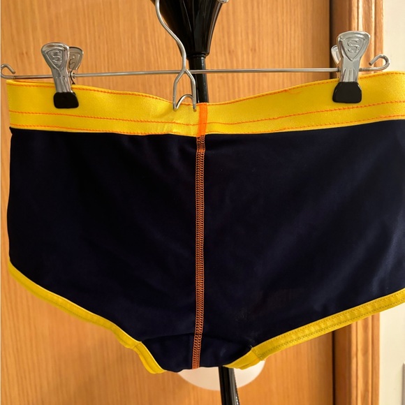 BOY’S SLIP SWIMMING SHORTS - Size Small - Picture 4 of 5